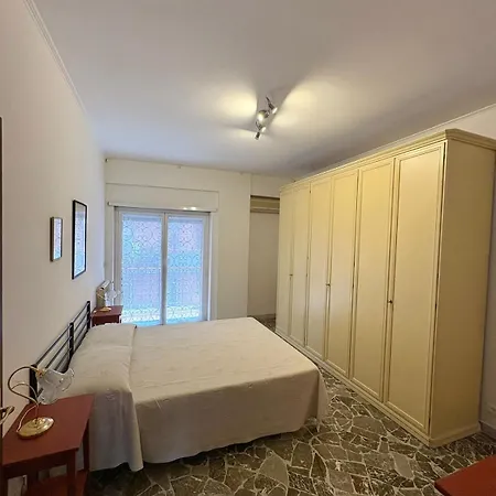 House Of Tribuni - Near Metro A Apartamento *
